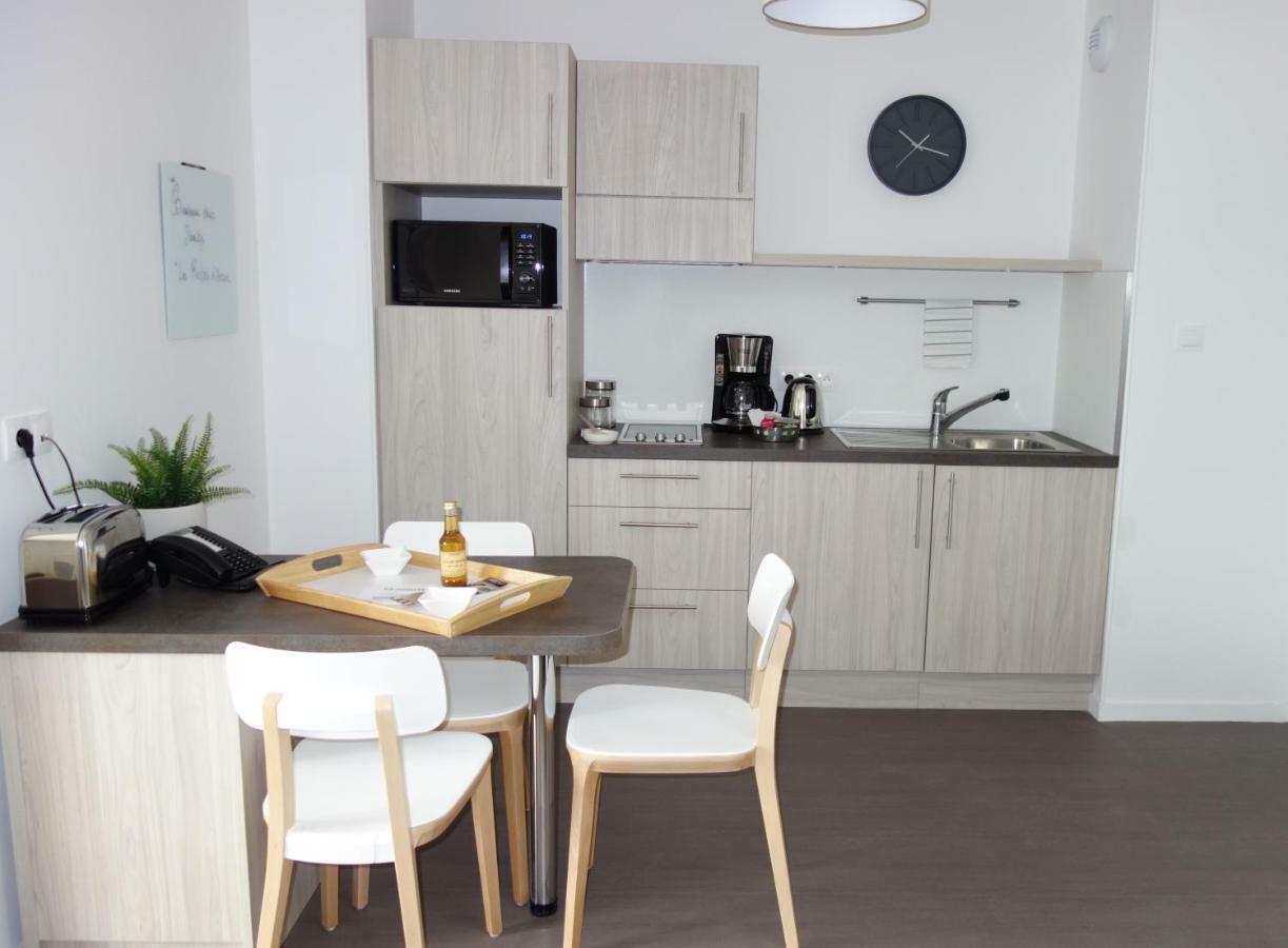 Domitys - Les Robes D'Airain Aparthotel Caen Bagian luar foto