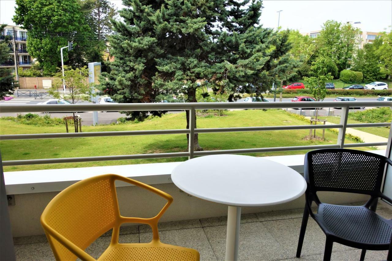 Domitys - Les Robes D'Airain Aparthotel Caen Bagian luar foto