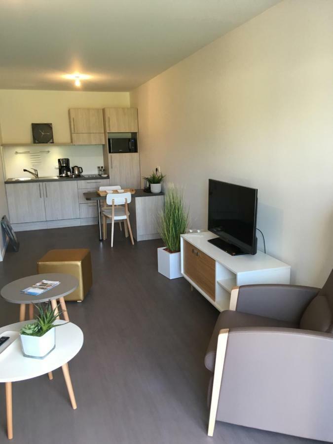 Domitys - Les Robes D'Airain Aparthotel Caen Bagian luar foto